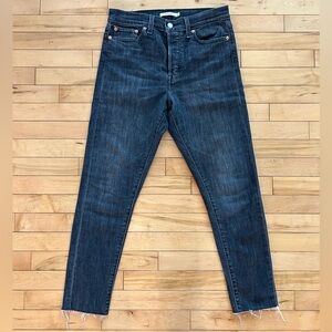 Levis Wedgie Skinny women’s 29